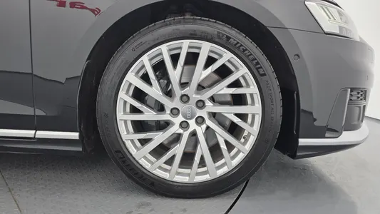 Audi A8 (D5) 55 TFSI LWB 2019 5