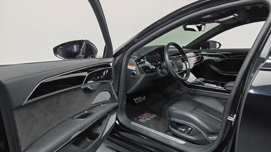 Audi A8 (D5) 55 TFSI LWB 2019 10
