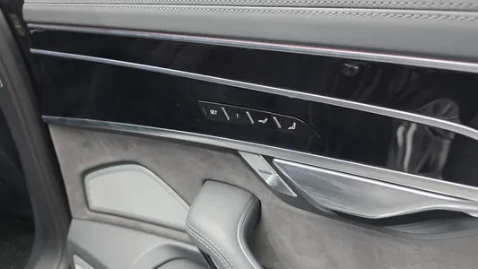 Audi A8 (D5) 55 TFSI LWB 2019 16