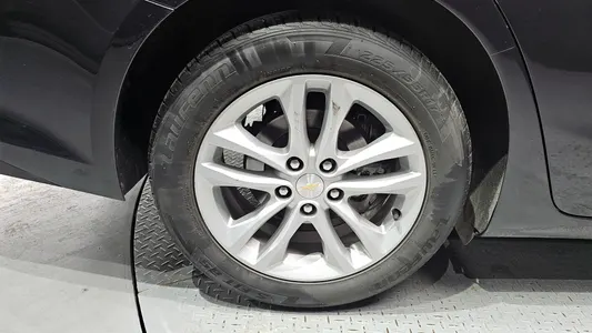 Chevrolet 말리부 1.5 LS 2016 5
