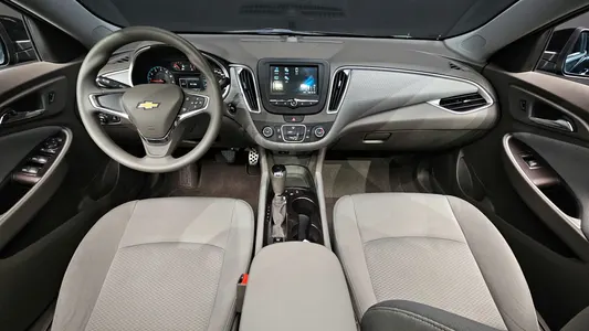 Chevrolet 말리부 1.5 LS 2016 7