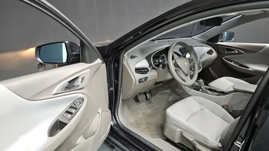 Chevrolet 말리부 1.5 LS 2016 10