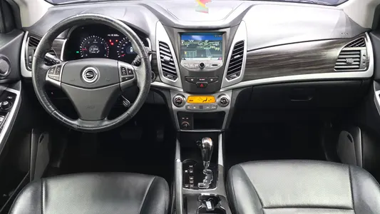 KG Mobility C 2.0 CVT 2WD 2014 7