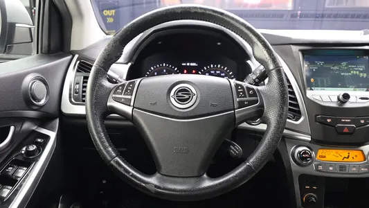 KG Mobility C 2.0 CVT 2WD 2014 13