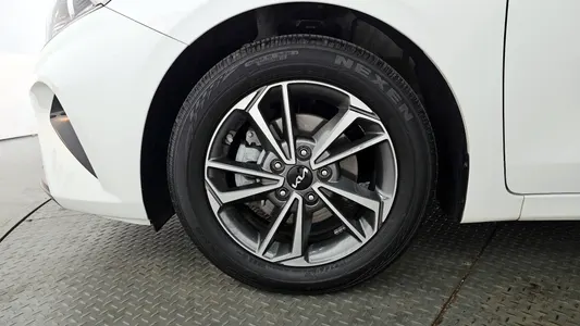 Kia K3 2 1.6 2022 5