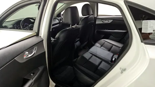 Kia K3 2 1.6 2022 11