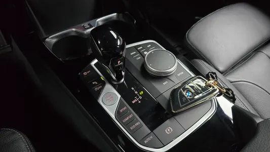 BMW 1 Series (F40) 120i 2022 9