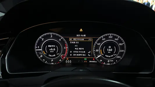 Volkswagen 아테온 2.0 TDI 2019 8