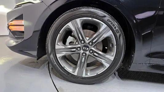 Kia K5 3 1.6 2020 5