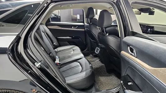 Kia K5 3 1.6 2020 12