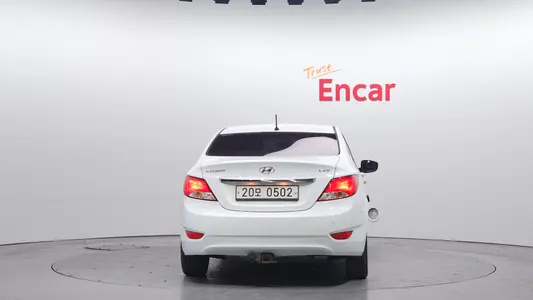 Hyundai () 1.4 VVT 2016 4