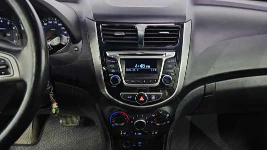 Hyundai () 1.4 VVT 2016 15