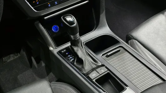 Hyundai LF 1.7 2016 9