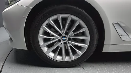 BMW 5 Series (G30) 520d 2020 5