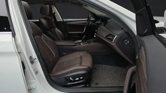 BMW 5 Series (G30) 520d 2020 11