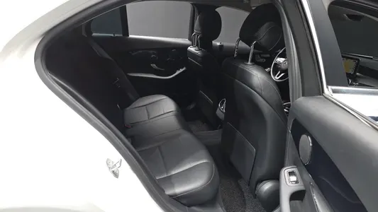 Mercedes-Benz C-Class W205 C200 2019 11