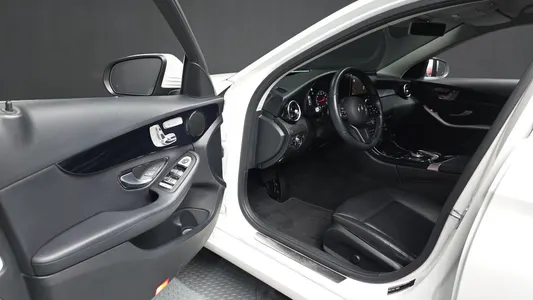 Mercedes-Benz C-Class W205 C200 2019 9