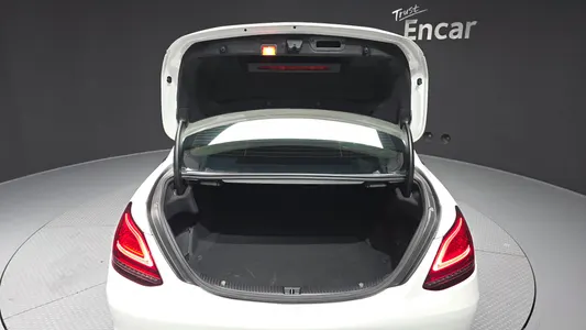 Mercedes-Benz C-Class W205 C200 2019 19