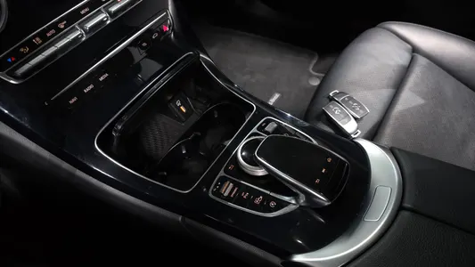 Mercedes-Benz C-Class W205 C200 2019 17