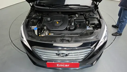 Hyundai LF 2.0 2014 6