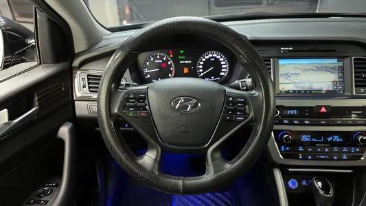 Hyundai LF 2.0 2014 13
