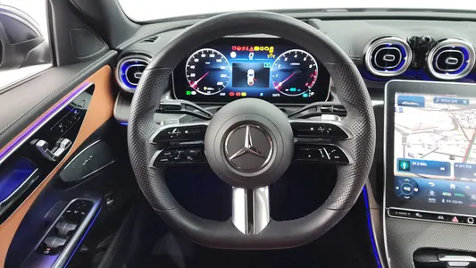 Mercedes-Benz C-Class W206 C300 AMG Line 2022 13