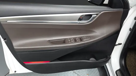 Hyundai IG 2.5 2021 24