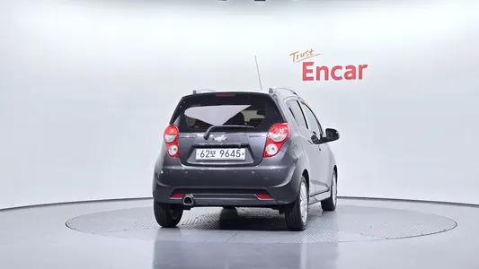Chevrolet Spark S 2013 4