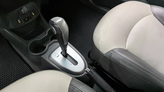 Chevrolet Spark S 2013 9