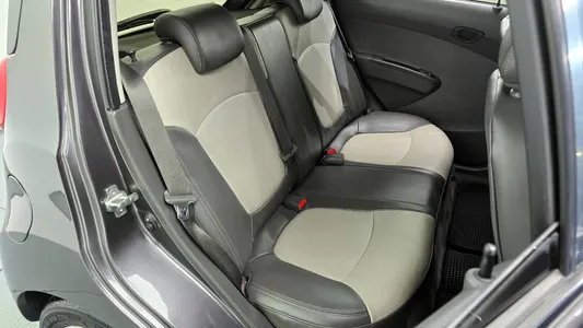 Chevrolet Spark S 2013 11