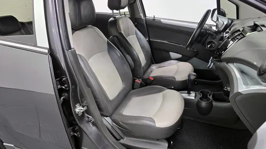 Chevrolet Spark S 2013 12