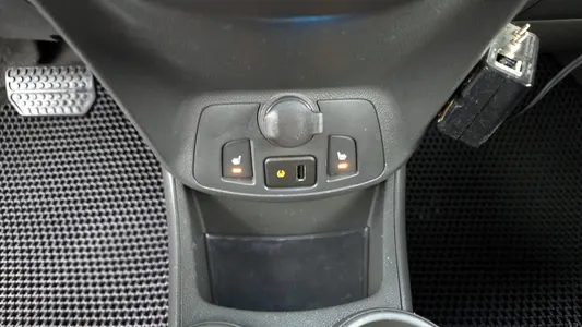 Chevrolet Spark S 2013 18