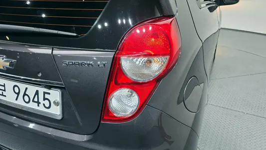 Chevrolet Spark S 2013 23