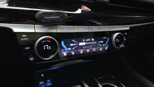 Genesis G80 (RG3) 2.5 2WD 2020 16