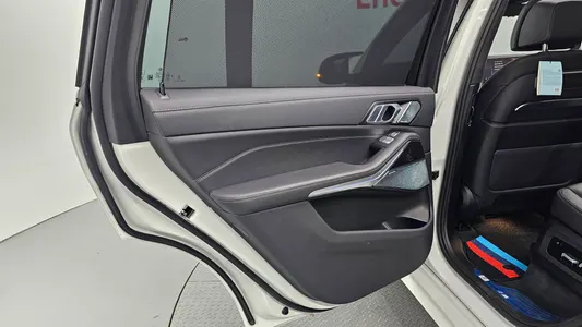 BMW X7 (G07) M60i xDrive M 6 2024 25