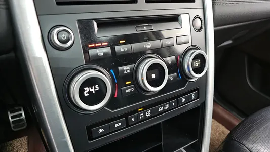 Land Rover 디스커버리 스포츠 2.0 TD4 SE 2017 31