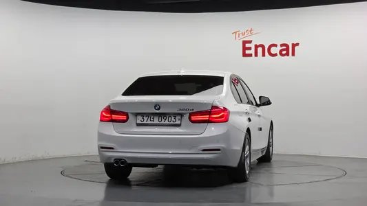 BMW 3 Series (F30) 320d ED 2015 4