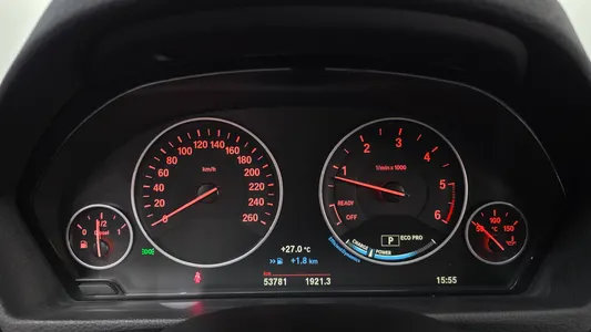 BMW 3 Series (F30) 320d ED 2015 8