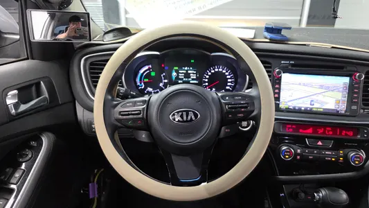 Kia K5 500h 2014 16