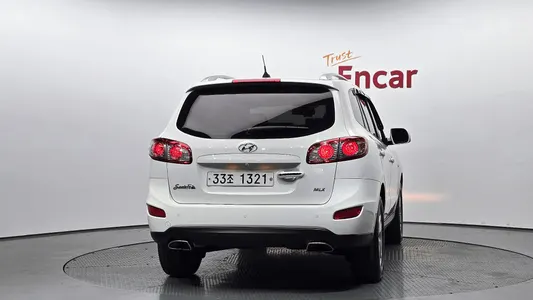 Hyundai CM 2WD(2.0 e-VGT) MLX 2011 4