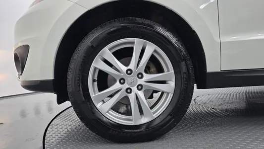 Hyundai CM 2WD(2.0 e-VGT) MLX 2011 5