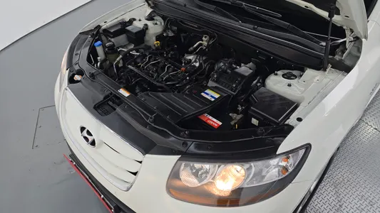 Hyundai CM 2WD(2.0 e-VGT) MLX 2011 6