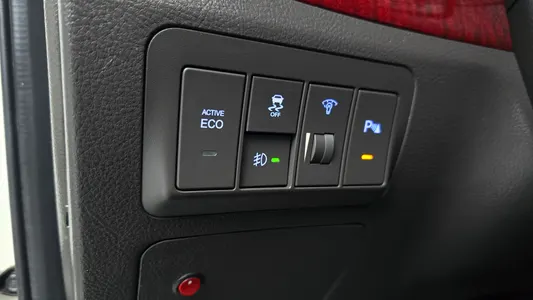 Hyundai CM 2WD(2.0 e-VGT) MLX 2011 14