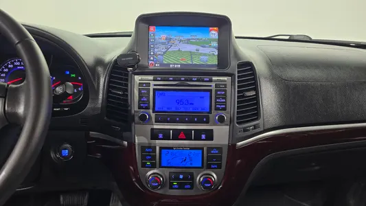 Hyundai CM 2WD(2.0 e-VGT) MLX 2011 15