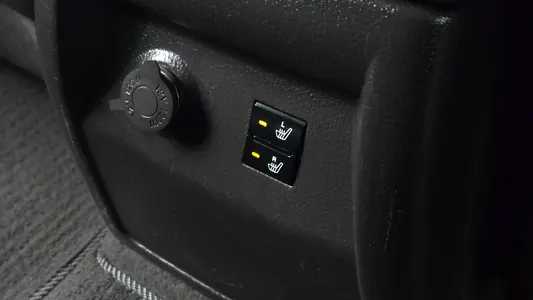 Hyundai CM 2WD(2.0 e-VGT) MLX 2011 17