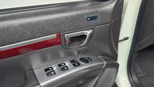 Hyundai CM 2WD(2.0 e-VGT) MLX 2011 27