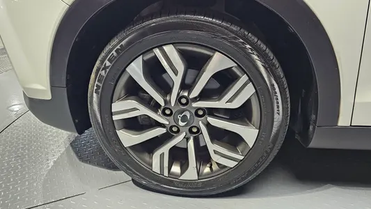 KG Mobility 티볼리 아머 2WD 2018 5