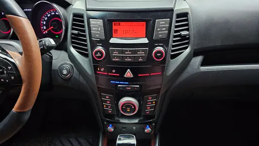KG Mobility 티볼리 아머 2WD 2018 14