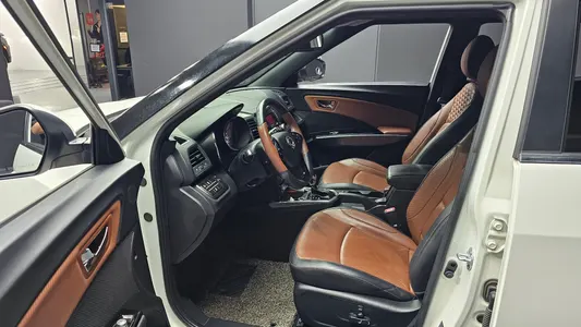 KG Mobility 티볼리 아머 2WD 2018 10