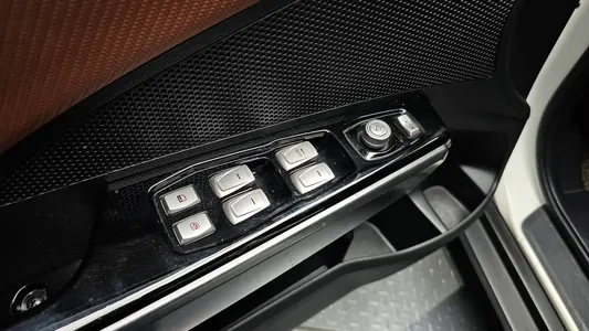 KG Mobility 티볼리 아머 2WD 2018 16